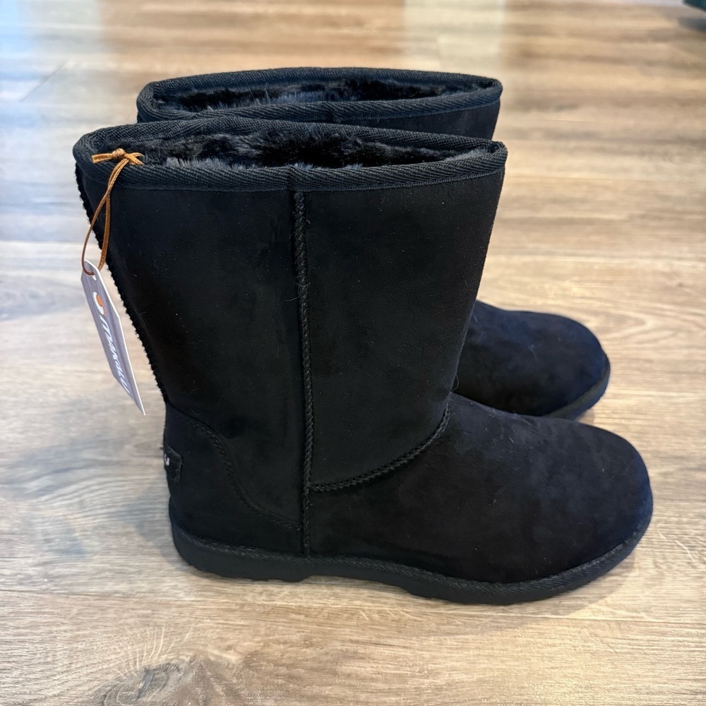 MAKALU Ani Black Faux Fur lined Suede Winter Snow Boots Size 8.5
